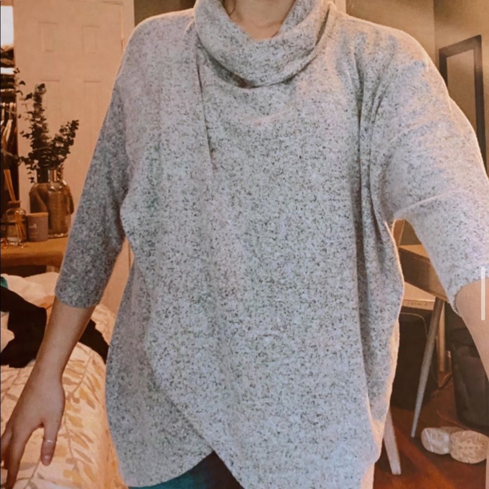 Baggy Turtle Neck